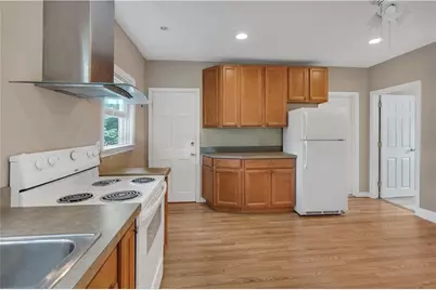 53 Burton Street, Bristol, RI 02809 - Photo 9