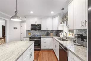 56 Harbor Ridge Ln, Tiverton, RI 02878 - Photo 5