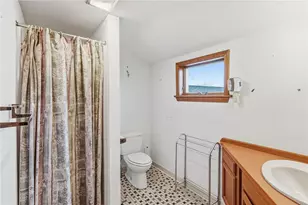 30 W Bay View Dr, Jamestown, RI 02835 - Photo 29