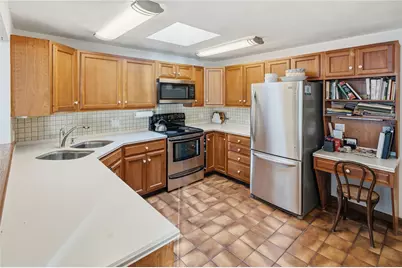 30 W Bay View Drive, Jamestown, RI 02835 - Photo 21