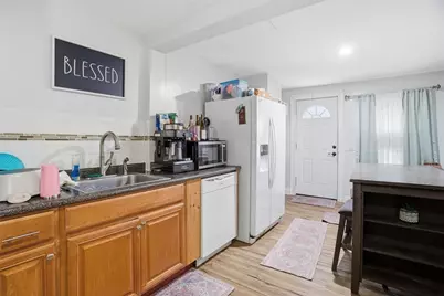 47 North Pleasant Street, West Warwick, RI 02893 - Photo 9