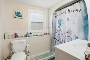 47 N Pleasant St, West Warwick, RI 02893 - Photo 37