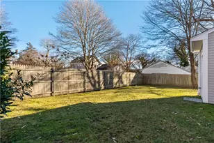 88 Burton St, Bristol, RI 02809 - Photo 35