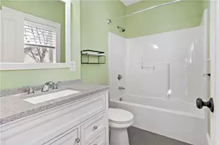 88 Burton St, Bristol, RI 02809 - Photo 27