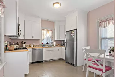 88 Burton Street, Bristol, RI 02809 - Photo 17