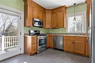 88 Burton St, Bristol, RI 02809 - Photo 31