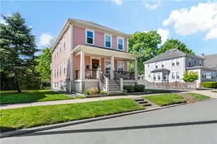 88 Burton St, Bristol, RI 02809 - Photo 3