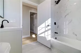 14 Robin St, Providence, RI 02908 - Photo 23