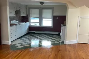 400 Newport Ave St, Pawtucket, RI 02861 - Photo 11