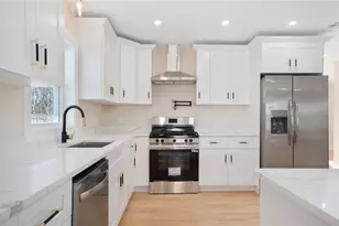 43 Massachusetts Ave, Cumberland, RI 02864 - Photo 13