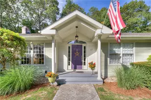 27 Mayflower Dr, East Greenwich, RI 02818 - Photo 1