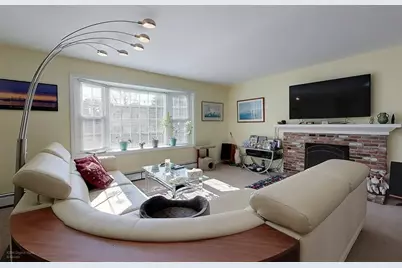 88 Woodland Drive, Portsmouth, RI 02871 - Photo 3