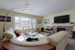 88 Woodland Dr, Portsmouth, RI 02871 - Photo 3