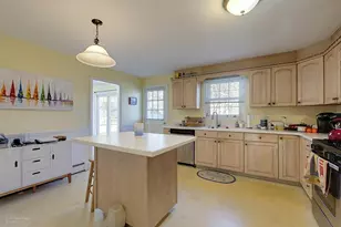 88 Woodland Dr, Portsmouth, RI 02871 - Photo 7