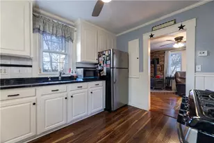 233 Palace Ave, Warwick, RI 02886 - Photo 15