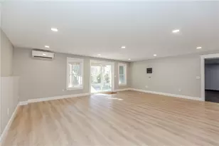 141 Fox Ridge Dr, Cranston, RI 02921 - Photo 41