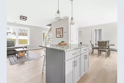 76 Medford Street, Warwick, RI 02889 - Photo 13