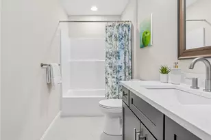 76 Medford St, Warwick, RI 02889 - Photo 25