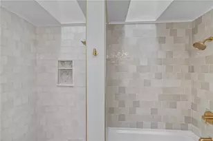 35 Bagy Wrinkle Cove, Warren, RI 02885 - Photo 5