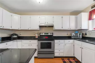 9 Parsley Ln, Narragansett, RI 02874 - Photo 11