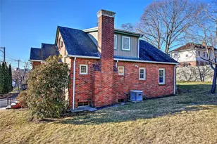 66 Tyndall Ave, Providence, RI 02908 - Photo 35