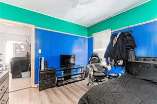 11 Appleton Ave, Pawtucket, RI 02860 - Photo 15