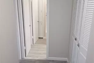 3 Admiralty Dr, Middletown, RI 02842 - Photo 9