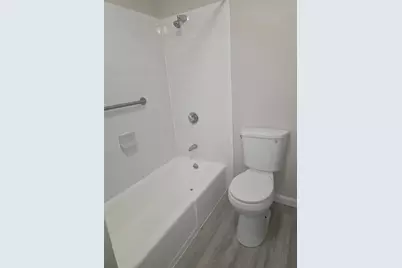 3 Admiralty Drive #11-12, Middletown, RI 02842 - Photo 13