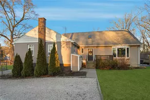 97 Angell Rd, Cumberland, RI 02864 - Photo 23