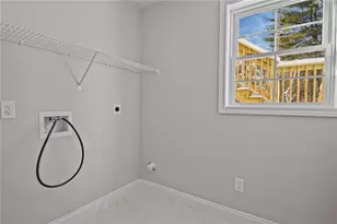 70 Orchard Ave, Johnston, RI 02919 - Photo 43