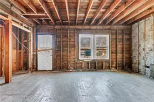 36 Fairmount St, Woonsocket, RI 02895 - Photo 3