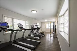 3 Admiralty Dr, Middletown, RI 02842 - Photo 11