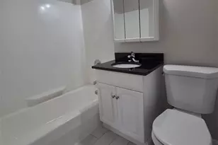 3 Admiralty Dr, Middletown, RI 02842 - Photo 15