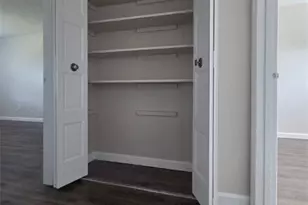 3 Admiralty Dr, Middletown, RI 02842 - Photo 9