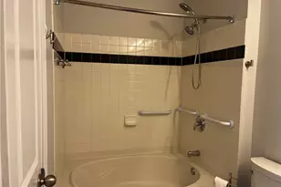 1000 Providence Pl Pl, Providence, RI 02903 - Photo 11