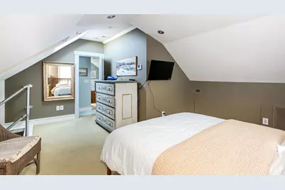 27 Hall Avenue, Newport, RI 02840 - Photo 31