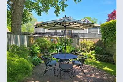 27 Hall Avenue, Newport, RI 02840 - Photo 39