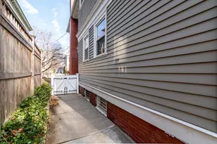15 Humboldt Ave, Providence, RI 02906 - Photo 9