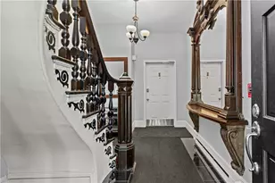 75 Pelham St, Newport, RI 02840 - Photo 3