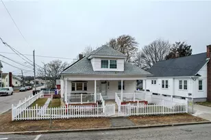 970 York Ave, Pawtucket, RI 02861 - Photo 1