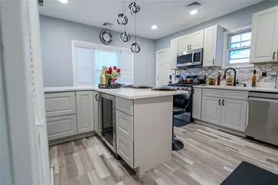 970 York Avenue, Pawtucket, RI 02861 - Photo 3