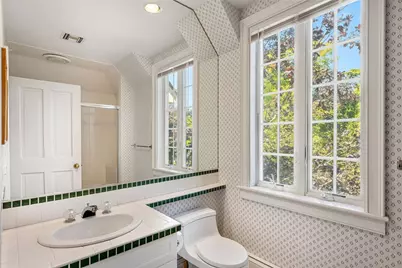 517 Tuckerman Avenue, Middletown, RI 02842 - Photo 27