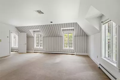517 Tuckerman Avenue, Middletown, RI 02842 - Photo 33