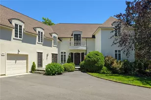 517 Tuckerman Ave, Middletown, RI 02842 - Photo 3