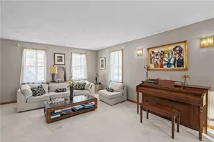 10 Arrowhead Way, Warwick, RI 02886 - Photo 9