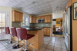 47 Wooded Grove Cir, South Kingstown, RI 02892 - Photo 7