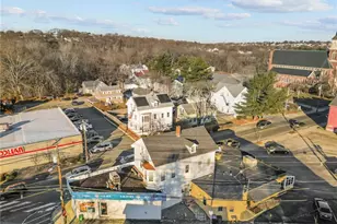 1039 Douglas Ave, Providence, RI 02904 - Photo 5