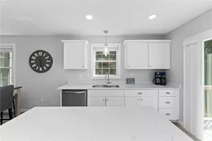 48 Stone Bridge Dr, Wakefield, RI 02879 - Photo 11