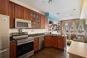 10 Slocum St, Providence, RI 02909 - Photo 5