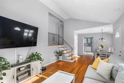 35 Squantum Drive, Middletown, RI 02842 - Photo 9